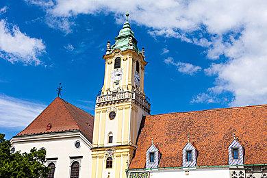 《最终幻想7：核心危机 再融合》不仅是复刻版 画面升级体验更棒